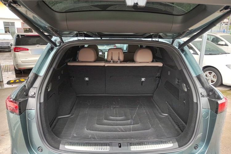 Used XPeng G9 2025 680 Ultra-Long Range All-Wheel Drive Max Trunk