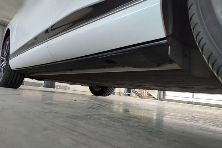 Used XPeng G9 2025 725 with Ultra-Long Range Max Chassis Rear Left