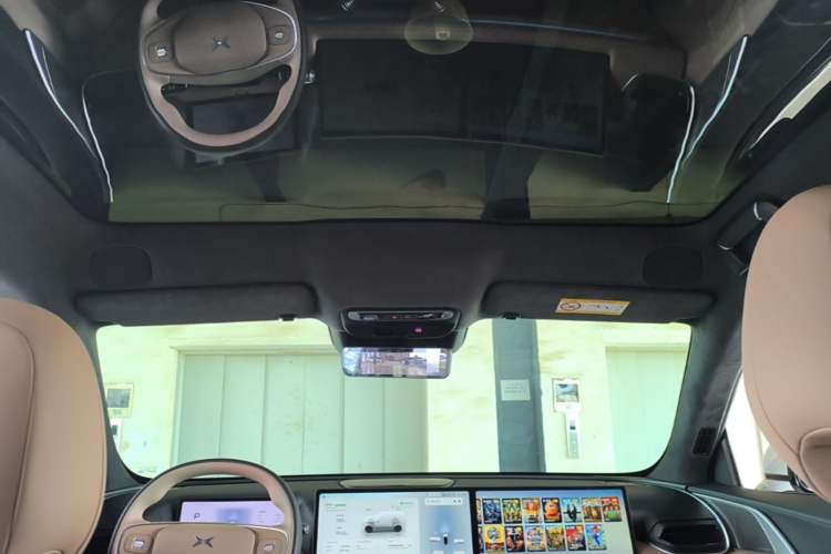 Used XPeng G9 2025 725 with Ultra-Long Range Max Headliner