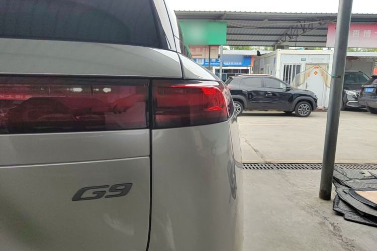 Used XPeng G9 2025 725 with Ultra-Long Range Max Right Rear Taillight