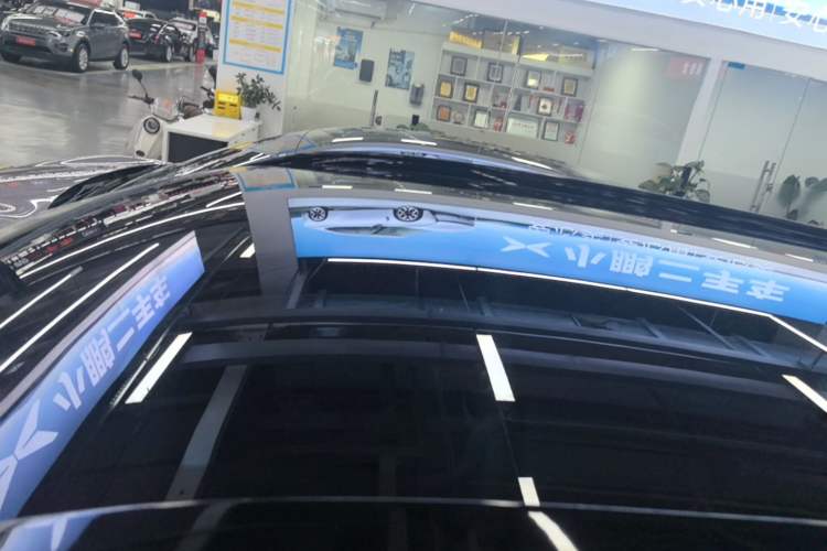 Used XPeng G9 2025 725 with Ultra-Long Range Max Roof
