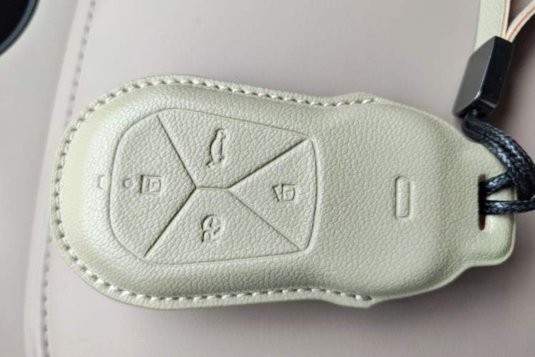 Used XPeng G9 2025 725 with Ultra-Long Range Max Vehicle Key