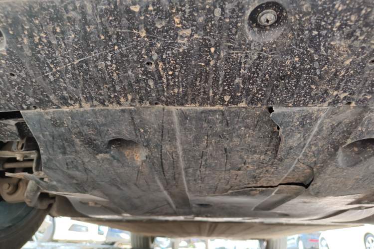 Used XPeng G9 2025 725 with Ultra-Long Range Max Chassis Front