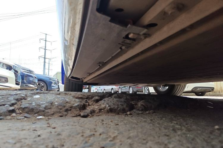 Used XPeng G9 2025 725 with Ultra-Long Range Max Chassis Front Right