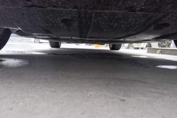 Used XPeng G9 2025 725 with Ultra-Long Range Max Chassis Front