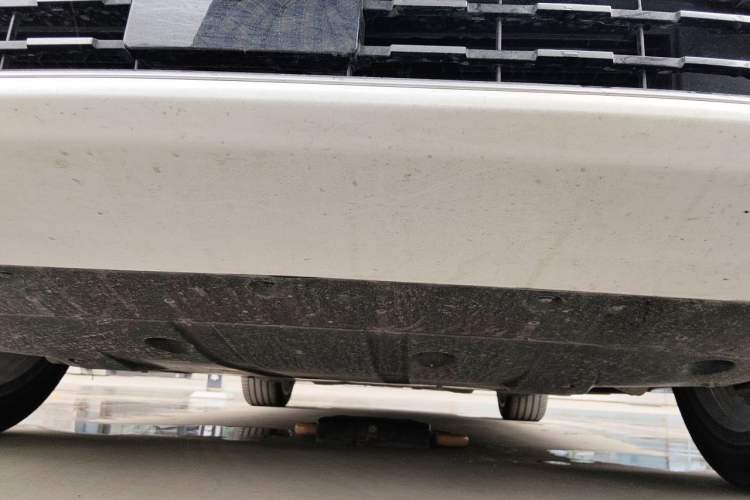 Used XPeng G9 2025 725 with Ultra-Long Range Max Chassis Front