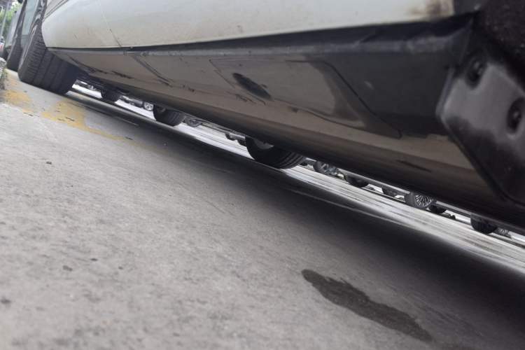 Used XPeng G9 2025 725 with Ultra-Long Range Max Chassis Rear Left