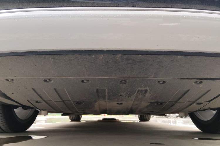 Used XPeng G9 2025 725 with Ultra-Long Range Max Chassis Rear