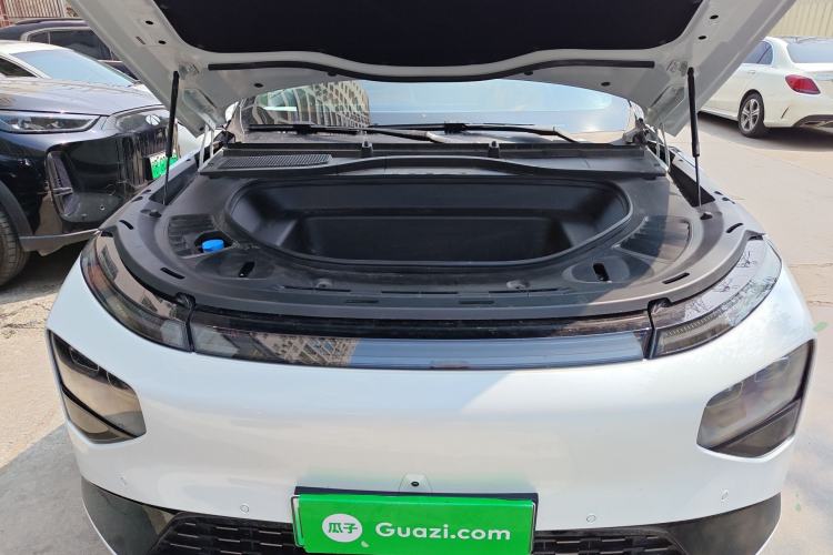 Used XPeng G9 2025 725 with Ultra-Long Range Max Engine Bay