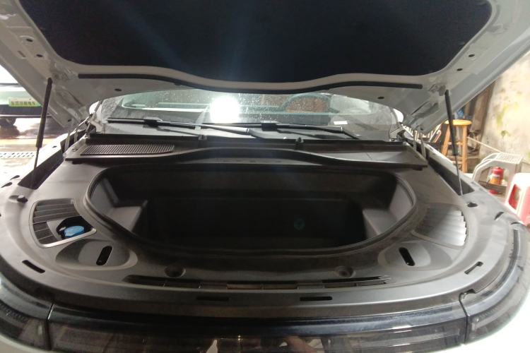 Used XPeng G9 2025 625 Long-Range Max Engine Bay