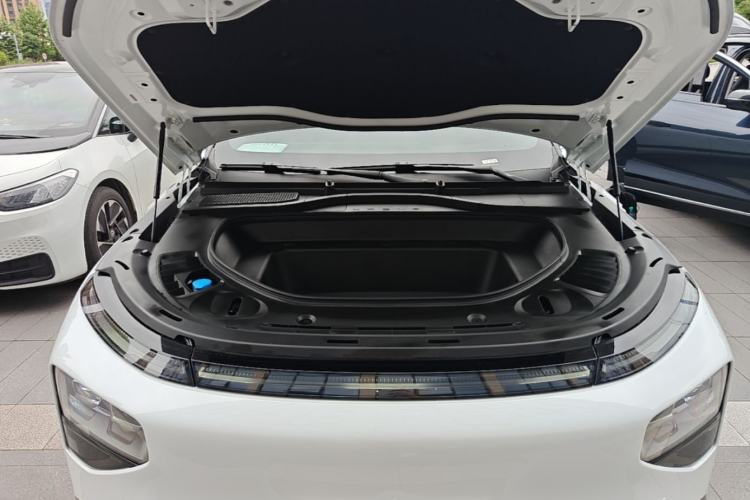 Used XPeng G9 2025 625 Long-Range Max Engine Bay