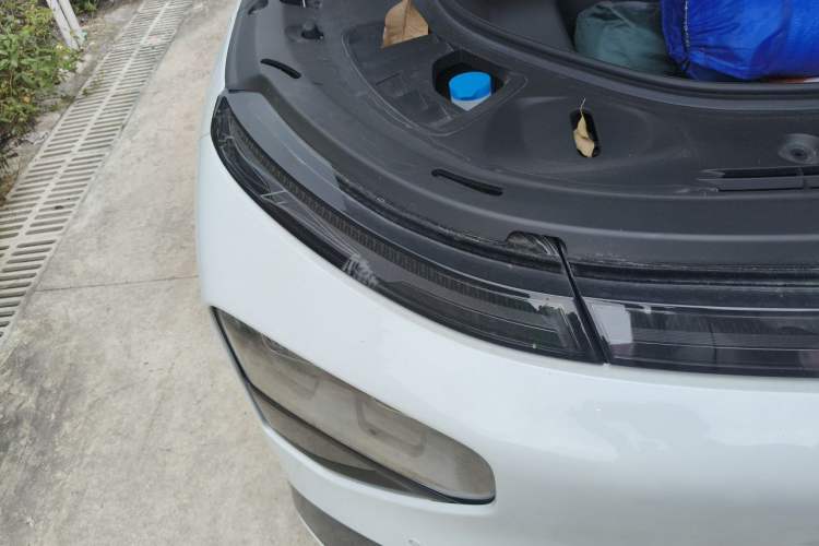 Used XPeng G9 2025 725 with Ultra-Long Range Max Engine Bay Right