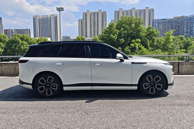 Used XPeng G9 2025 625 Long-Range Max Exterior 3
