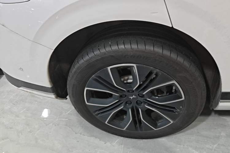 Used XPeng G9 2025 625 Long-Range Max Exterior 5