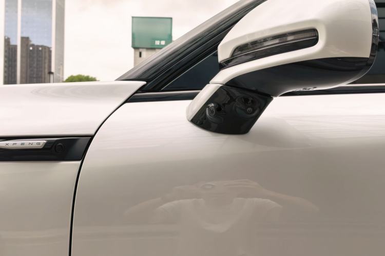 Used XPeng G9 2025 625 Long-Range Max Exterior 8