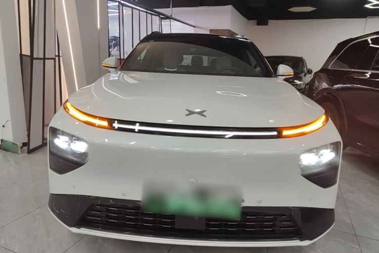 Used XPeng G9 2025 625 Long-Range Max Front