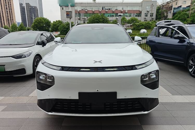 Used XPeng G9 2025 625 Long-Range Max Front