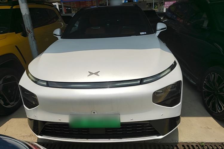 Used XPeng G9 2025 625 Long-Range Max Front
