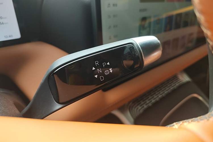Used XPeng G9 2025 625 Long-Range Max Gear Lever