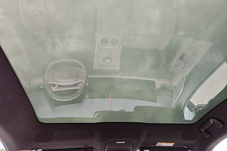 Used XPeng G9 2025 625 Long-Range Max Headliner