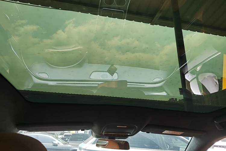 Used XPeng G9 2025 625 Long-Range Max Headliner