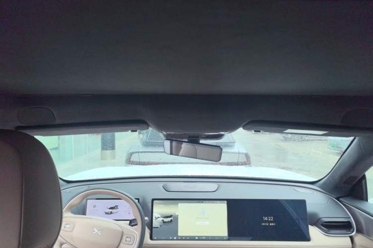 Used XPeng G9 2025 725 with Ultra-Long Range Max Headliner