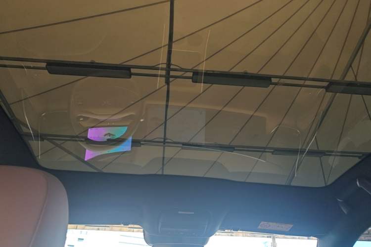 Used XPeng G9 2025 725 with Ultra-Long Range Max Headliner