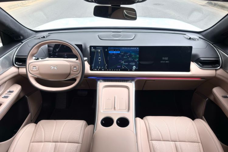 Used XPeng G9 2025 625 Long-Range Max Interior 1