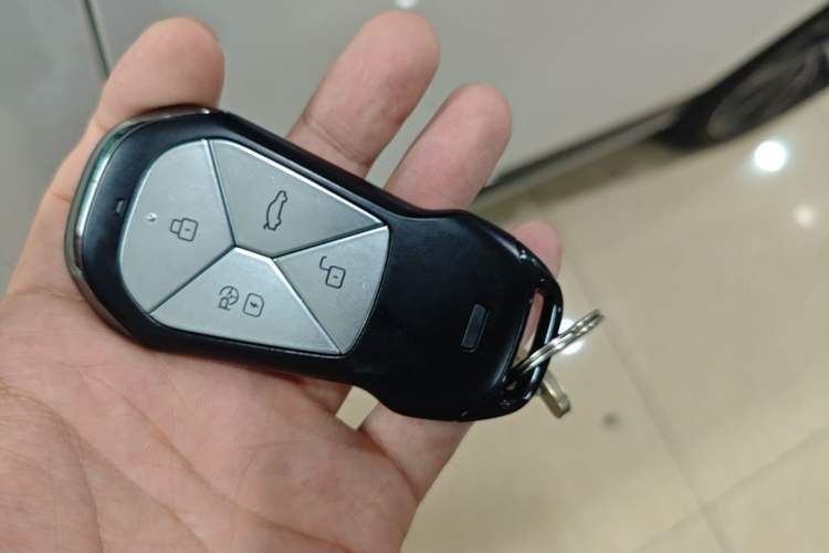 Used XPeng G9 2025 680 Ultra-Long Range All-Wheel Drive Max Interior 1