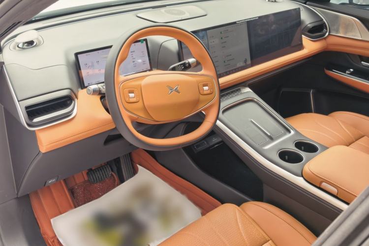 Used XPeng G9 2025 625 Long-Range Max Interior 2