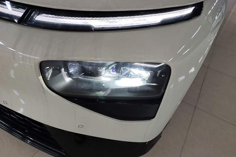 Used XPeng G9 2025 625 Long-Range Max Left Front Headlight