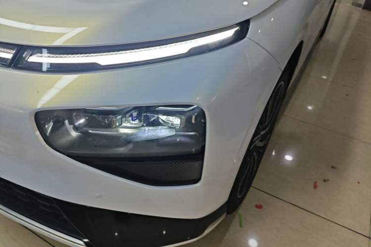 Used XPeng G9 2025 680 Ultra-Long Range All-Wheel Drive Max Left Front Headlight