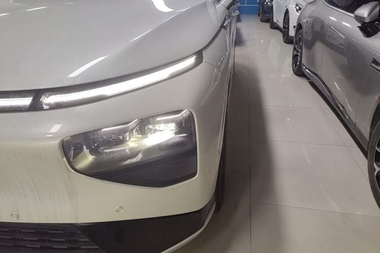 Used XPeng G9 2025 625 Long-Range Max Left Front Headlight