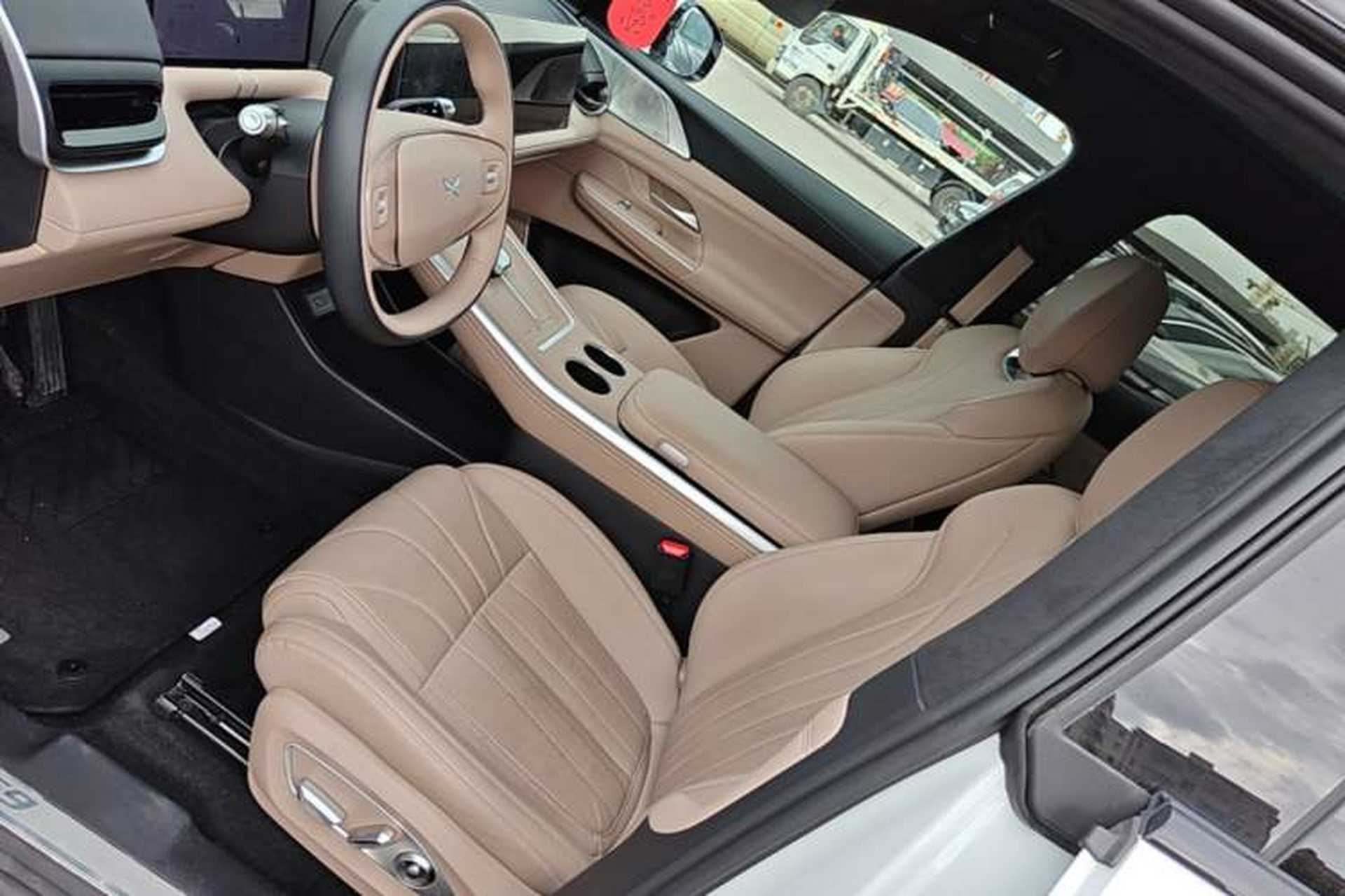 Used XPeng G9 2025 625 Long-Range Max Left Front Seat