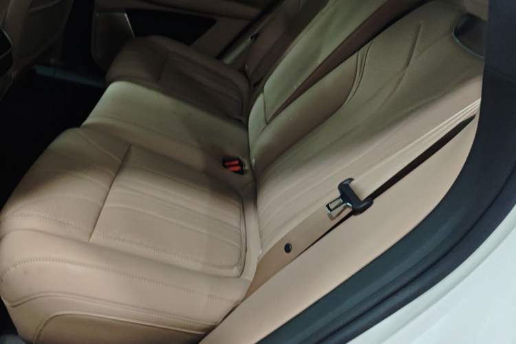 Used XPeng G9 2025 680 Ultra-Long Range All-Wheel Drive Max Left Rear Seat