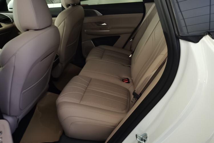Used XPeng G9 2025 625 Long-Range Max Left Rear Seat
