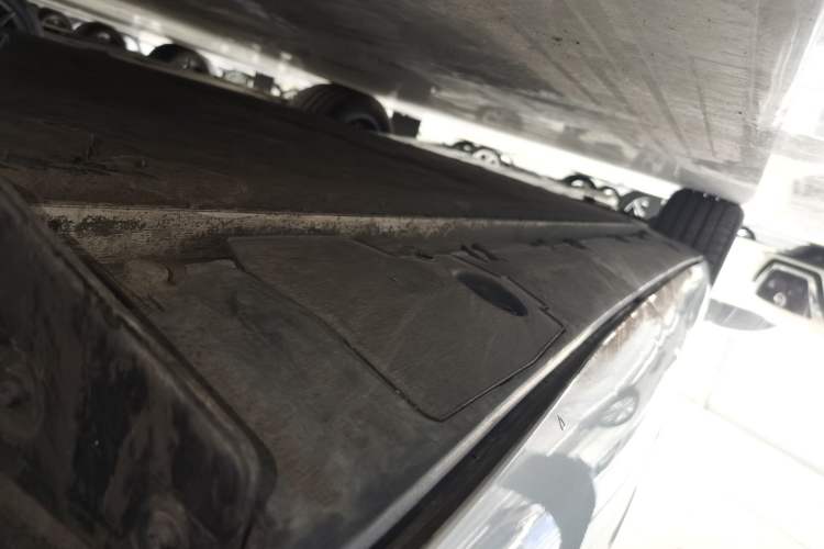 Used XPeng G9 2025 625 Long-Range Max Left Side Sill