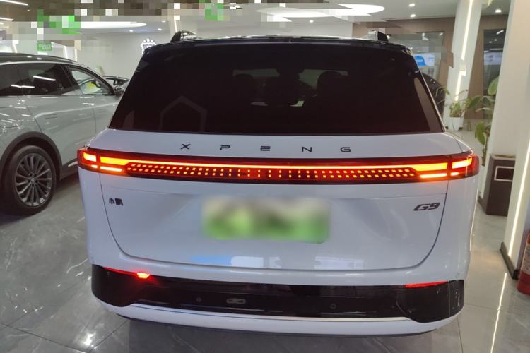 Used XPeng G9 2025 725 with Ultra-Long Range Max Rear