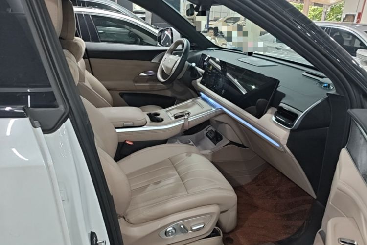 Used XPeng G9 2025 625 Long-Range Max Right Front Seat