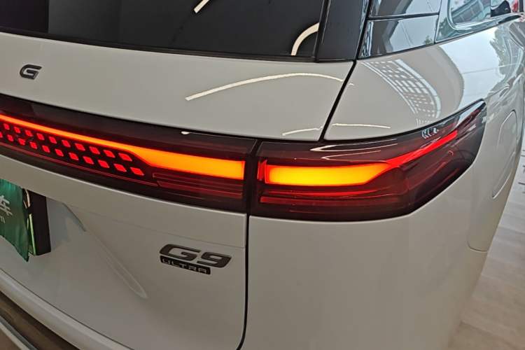 Used XPeng G9 2025 725 with Ultra-Long Range Max Right Rear Taillight