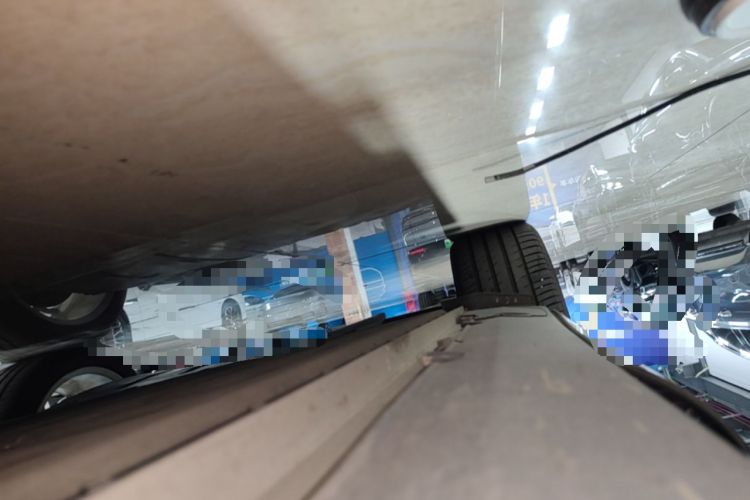 Used XPeng G9 2025 625 Long-Range Max Right Side Sill