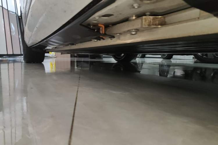 Used XPeng G9 2025 625 Long-Range Max Right Side Sill