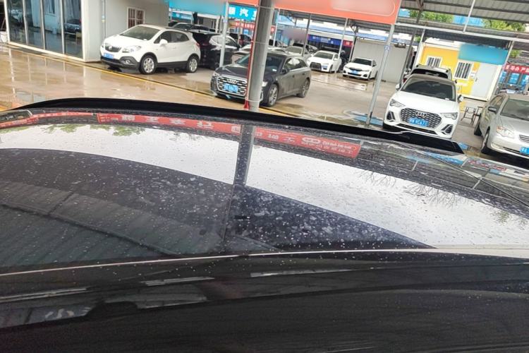 Used XPeng G9 2025 725 with Ultra-Long Range Max Roof