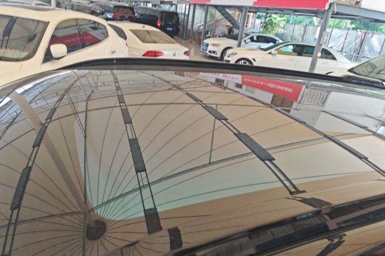 Used XPeng G9 2025 725 with Ultra-Long Range Max Roof