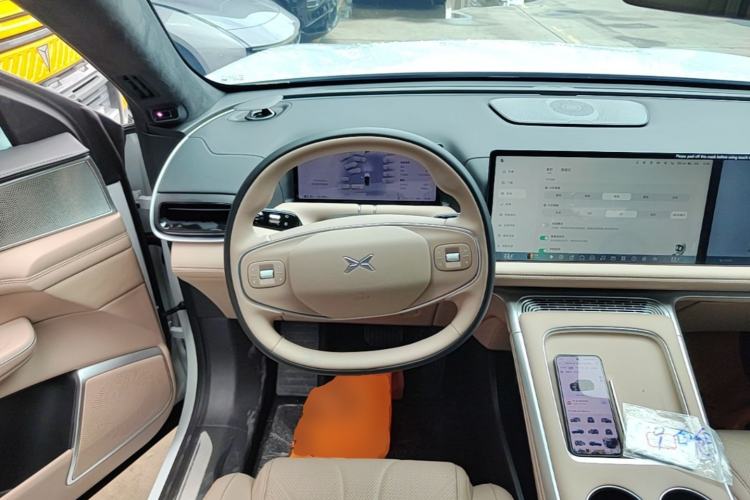 Used XPeng G9 2025 625 Long-Range Max Steering Wheel