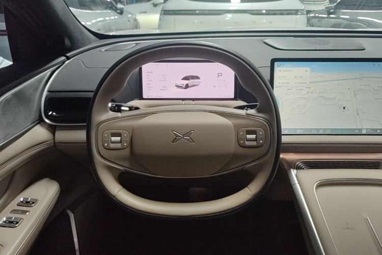 Used XPeng G9 2025 625 Long-Range Max Steering Wheel
