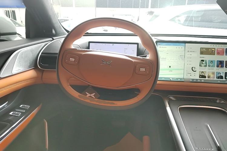 Used XPeng G9 2025 625 Long-Range Max Steering Wheel