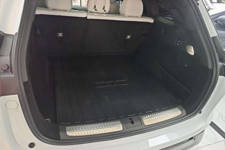 Used XPeng G9 2025 680 Ultra-Long Range All-Wheel Drive Max Trunk