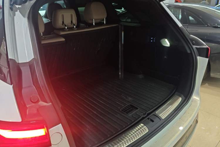 Used XPeng G9 2025 680 Ultra-Long Range All-Wheel Drive Max Trunk
