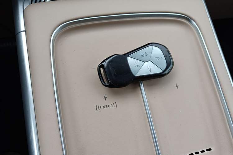 Used XPeng G9 2025 625 Long-Range Max Vehicle Key